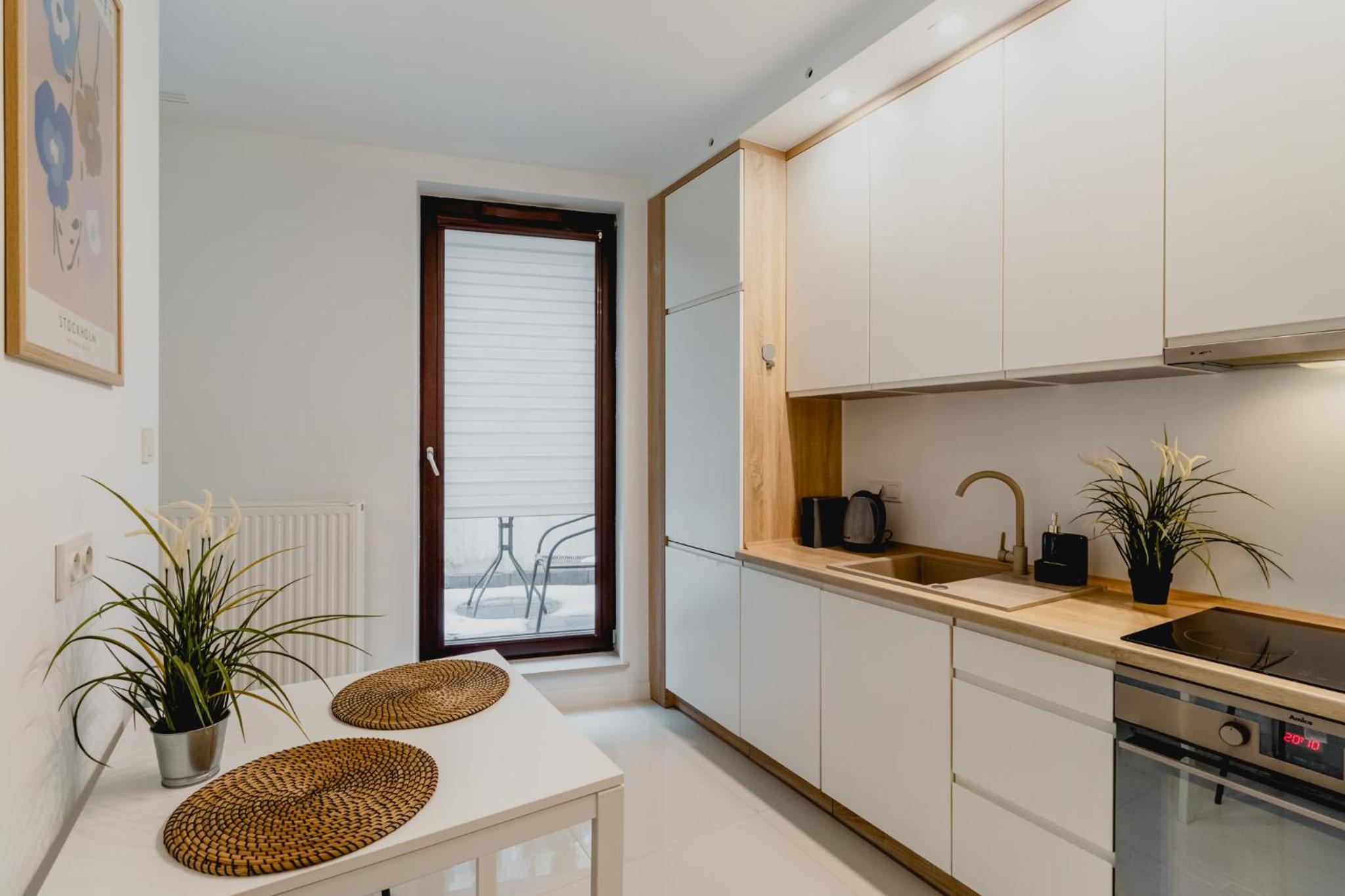 Golden Apartments Warsaw - Modern & Cozy, Towarowa Street