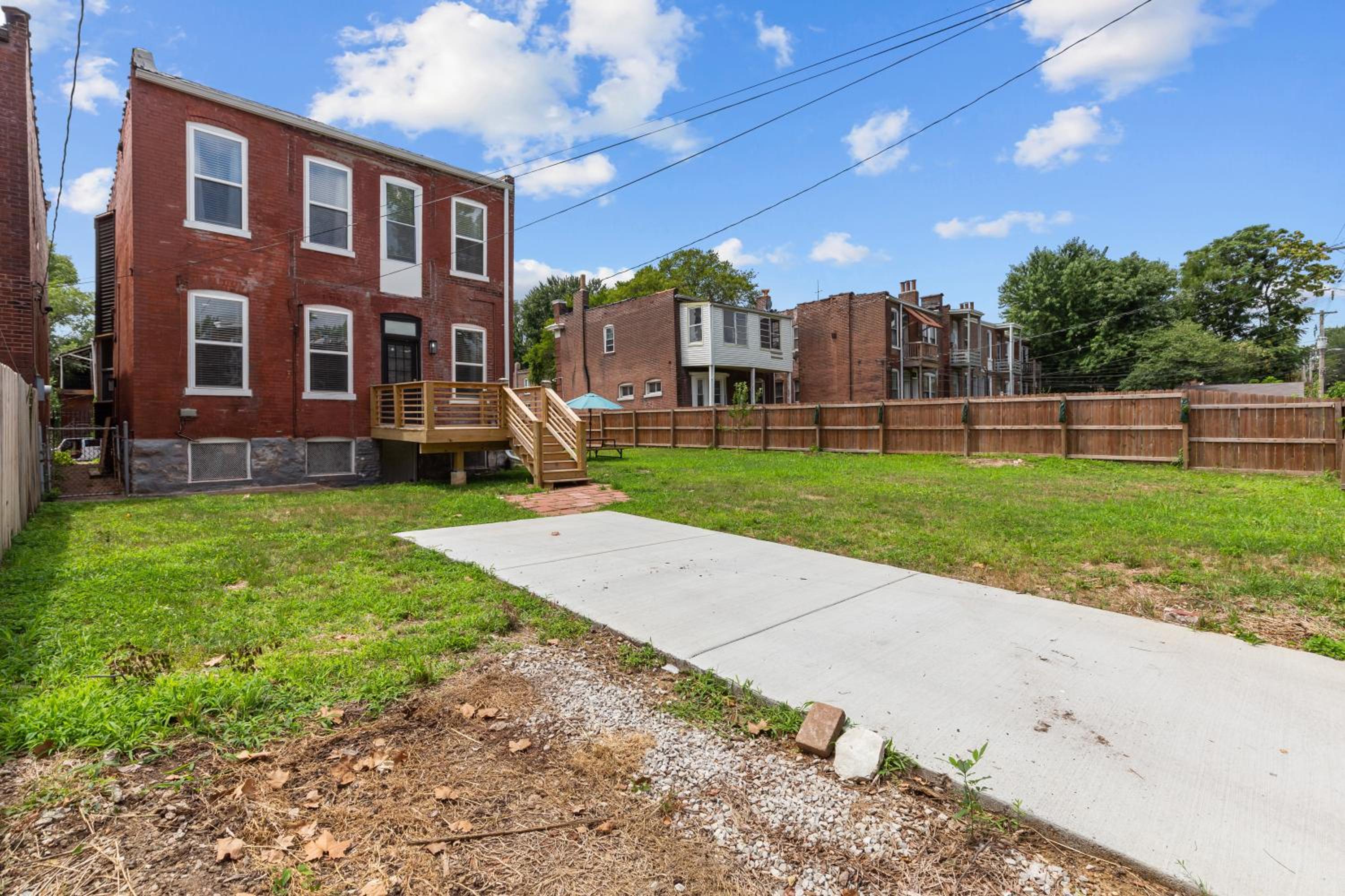 Red Brick Hideaway | JZ Vacation Rentals