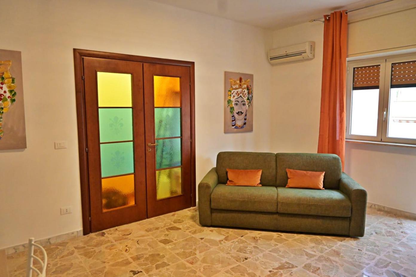 Luminosa casa punti cardinali
