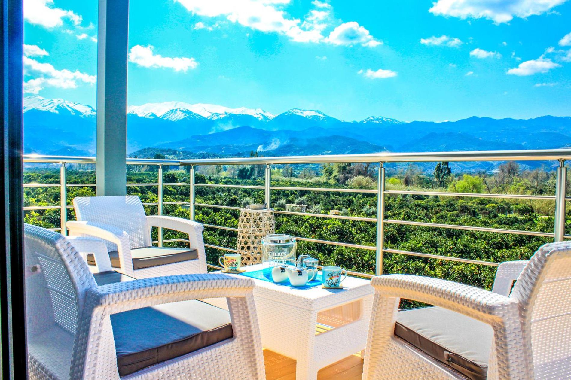 Four Seasons Villa Chania view 3