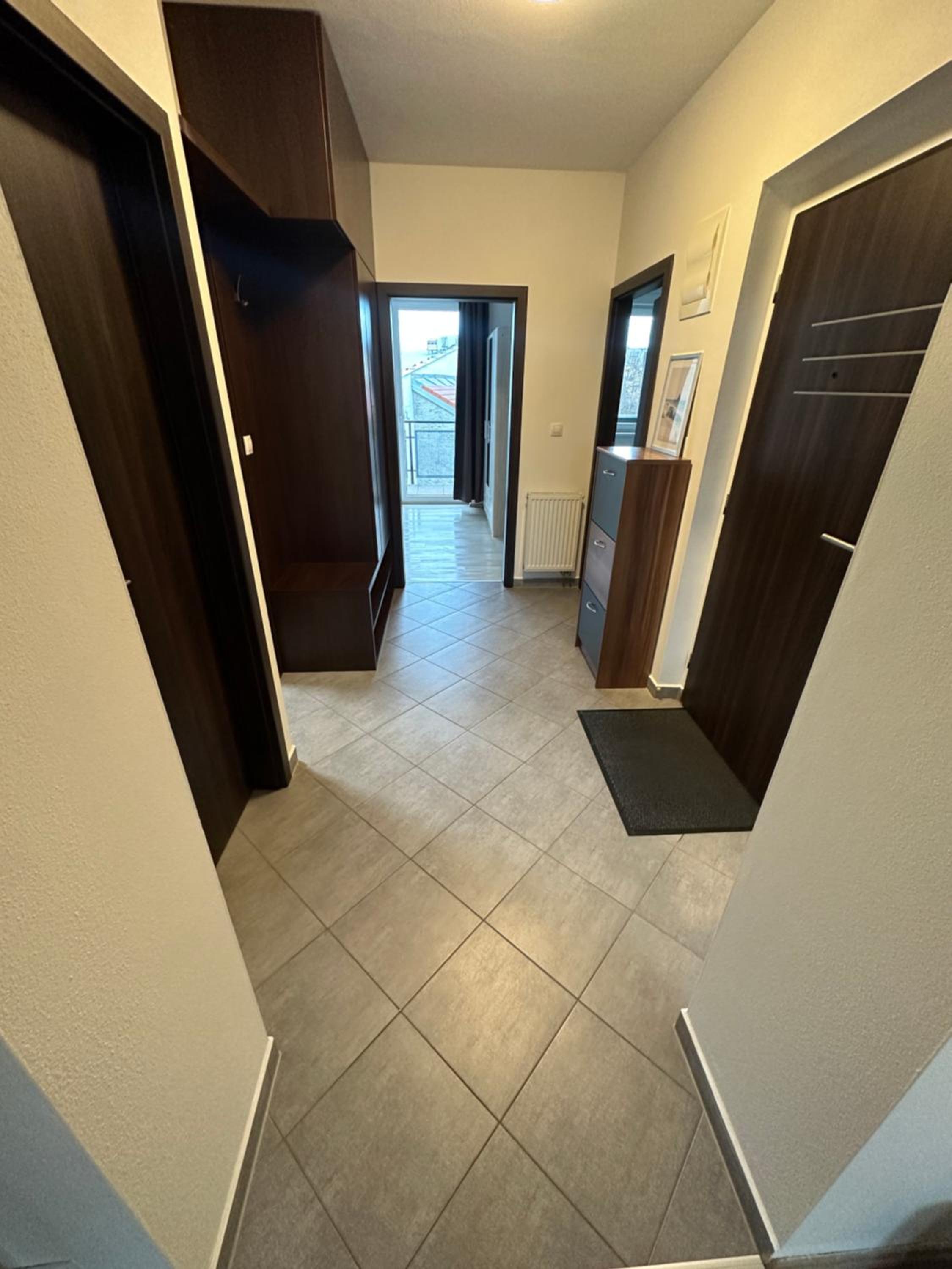 City Center apartment FREE PRIVATE PARKING