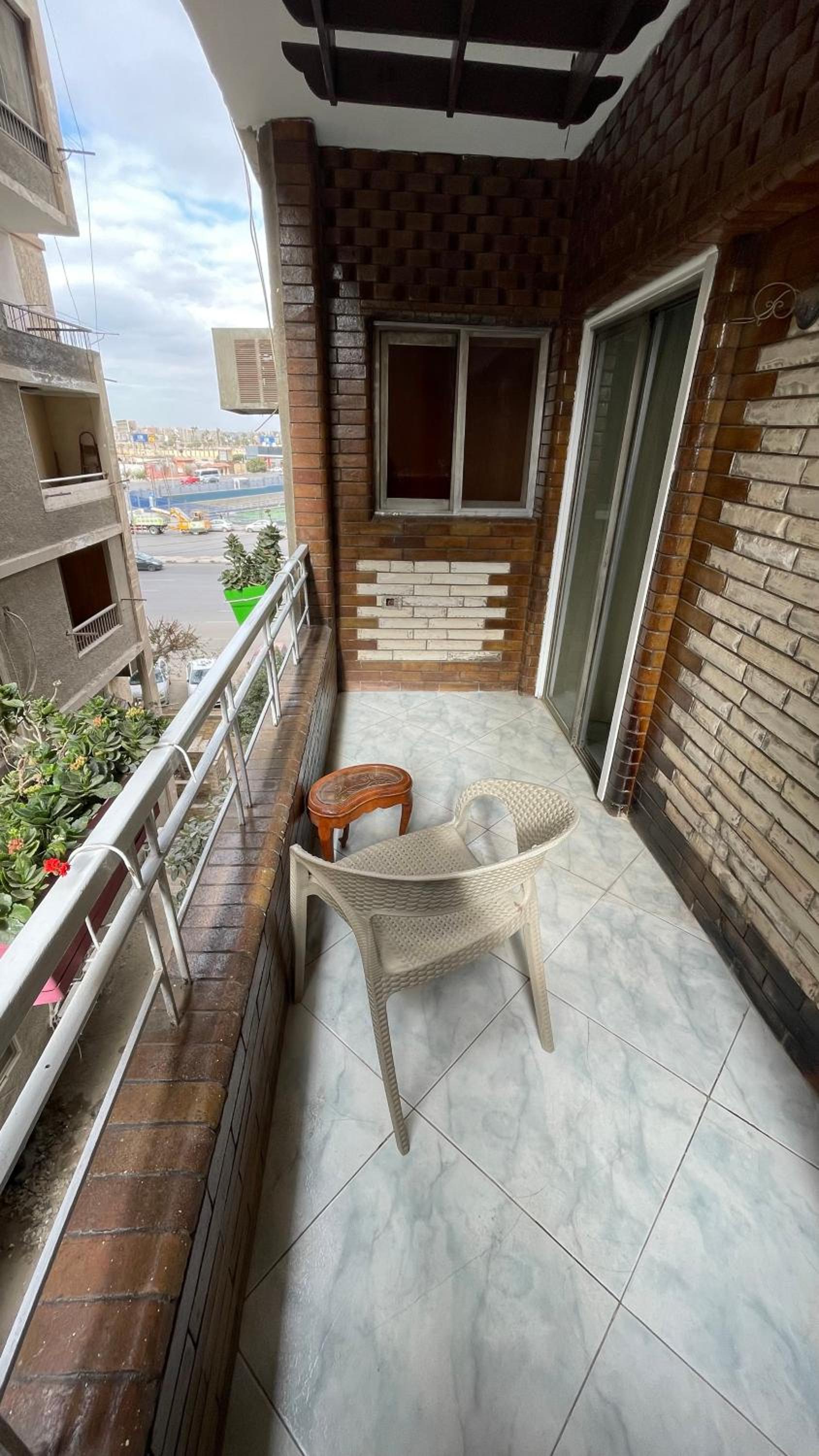 New Cozy Apartment 10 Minutes away from Cairo Airport and all Amenities bedside Radisson Blu Hotel