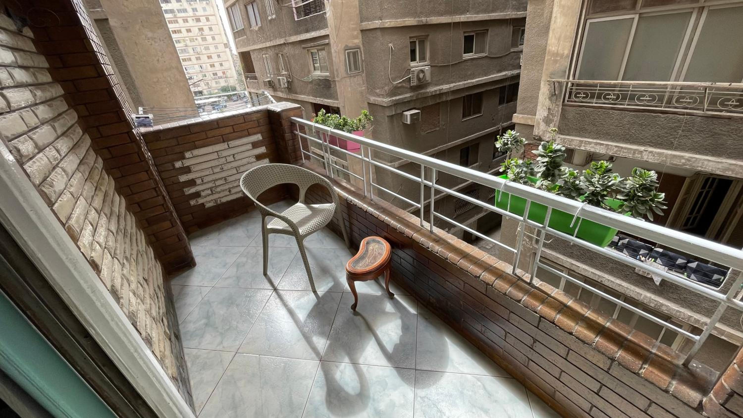 New Cozy Apartment 10 Minutes away from Cairo Airport and all Amenities bedside Radisson Blu Hotel