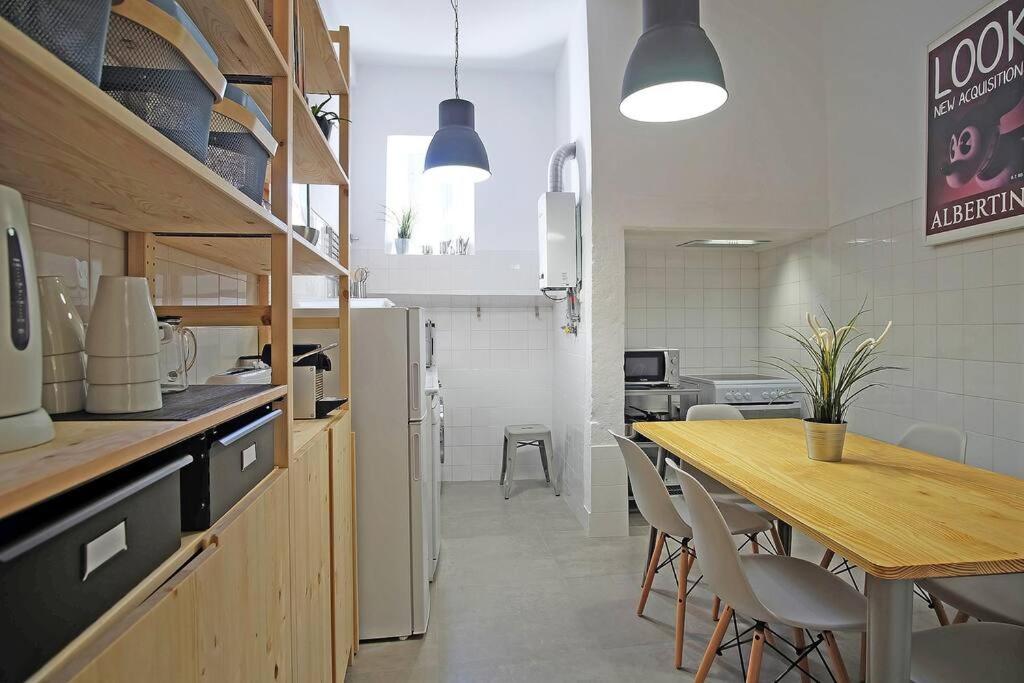 BH2 Comfort & Style! Stay in the Heart of Lisbon Nightlife - Bairro Alto view 4
