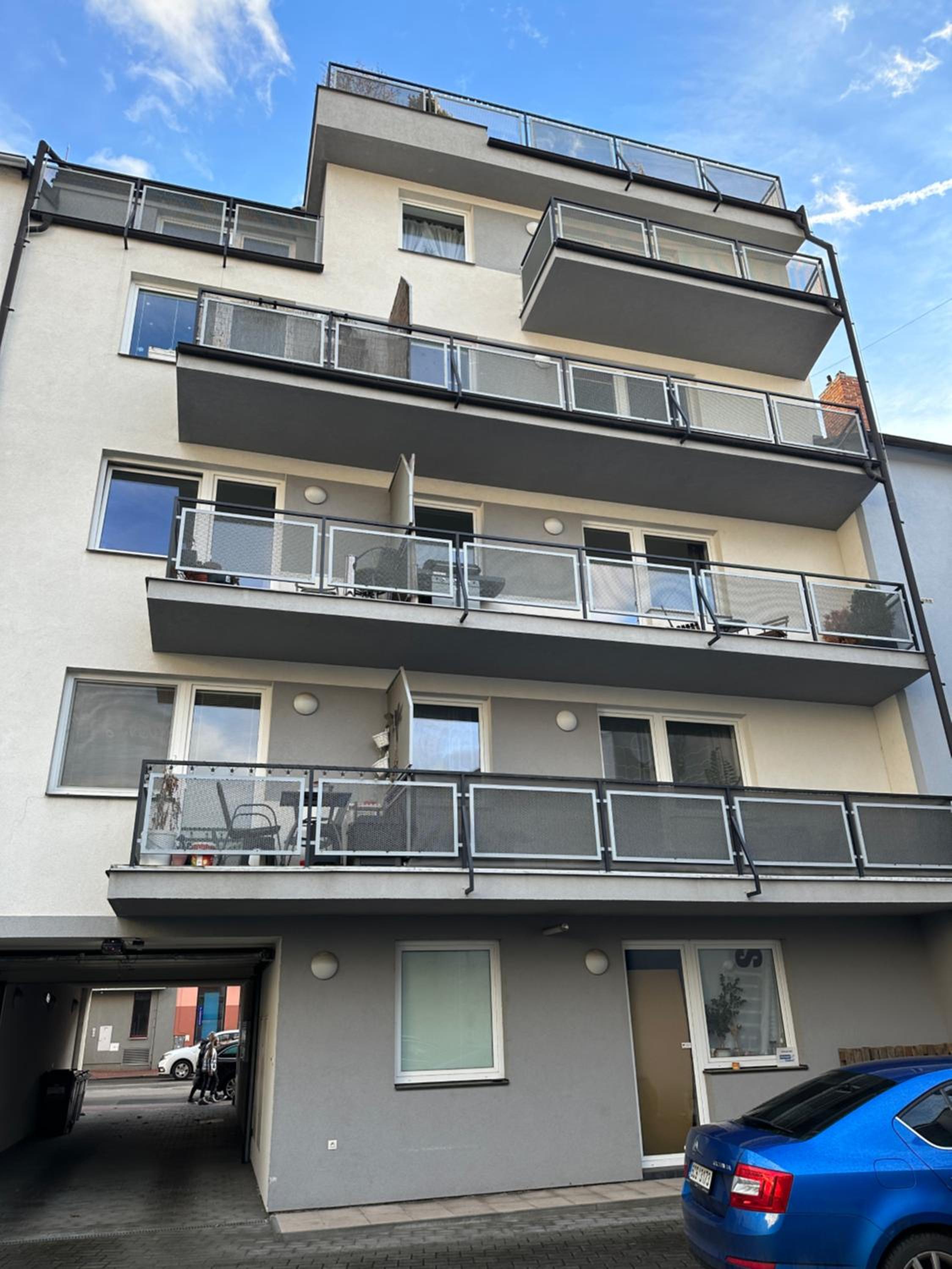 City Center apartment FREE PRIVATE PARKING