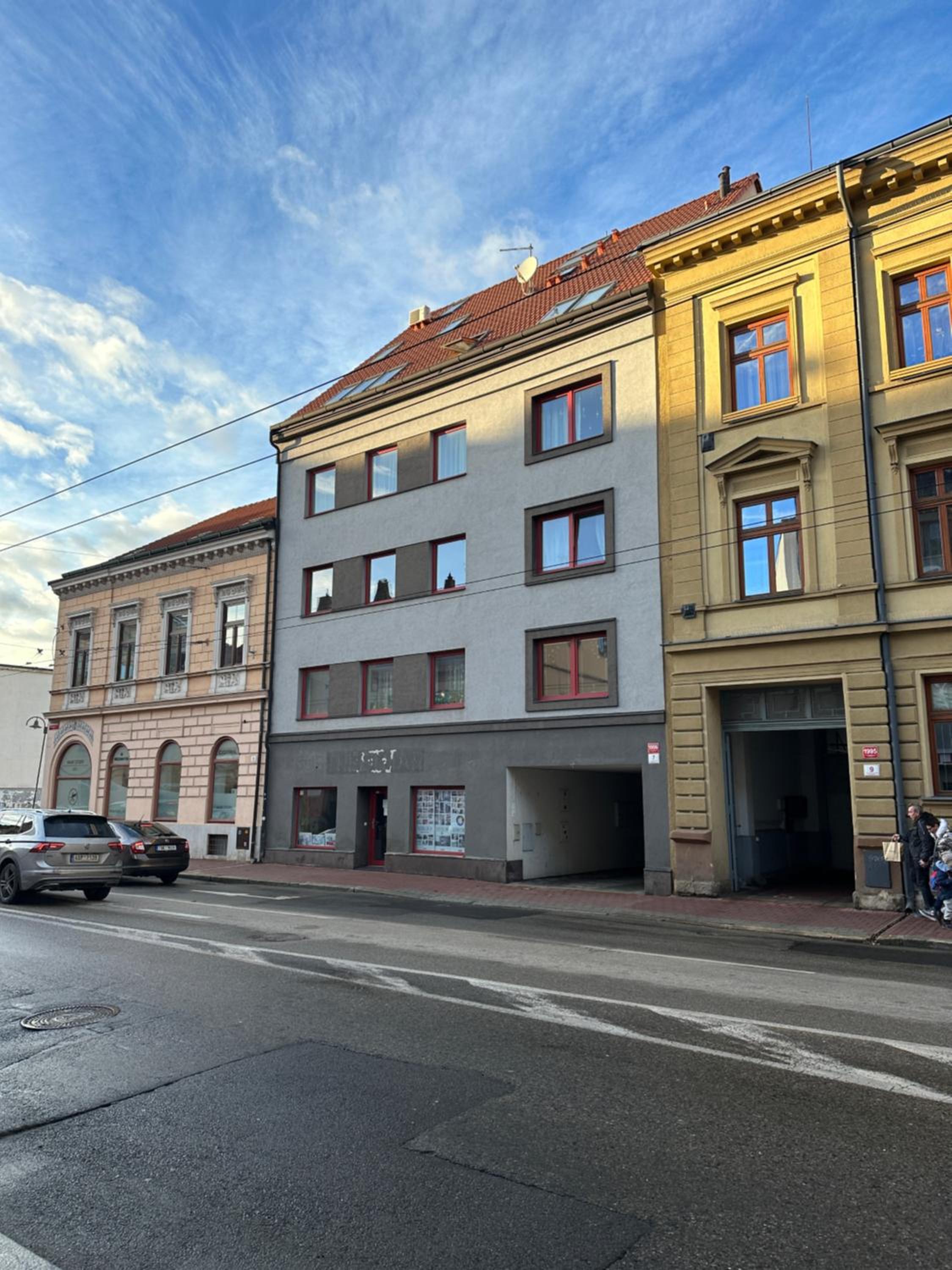 City Center apartment FREE PRIVATE PARKING