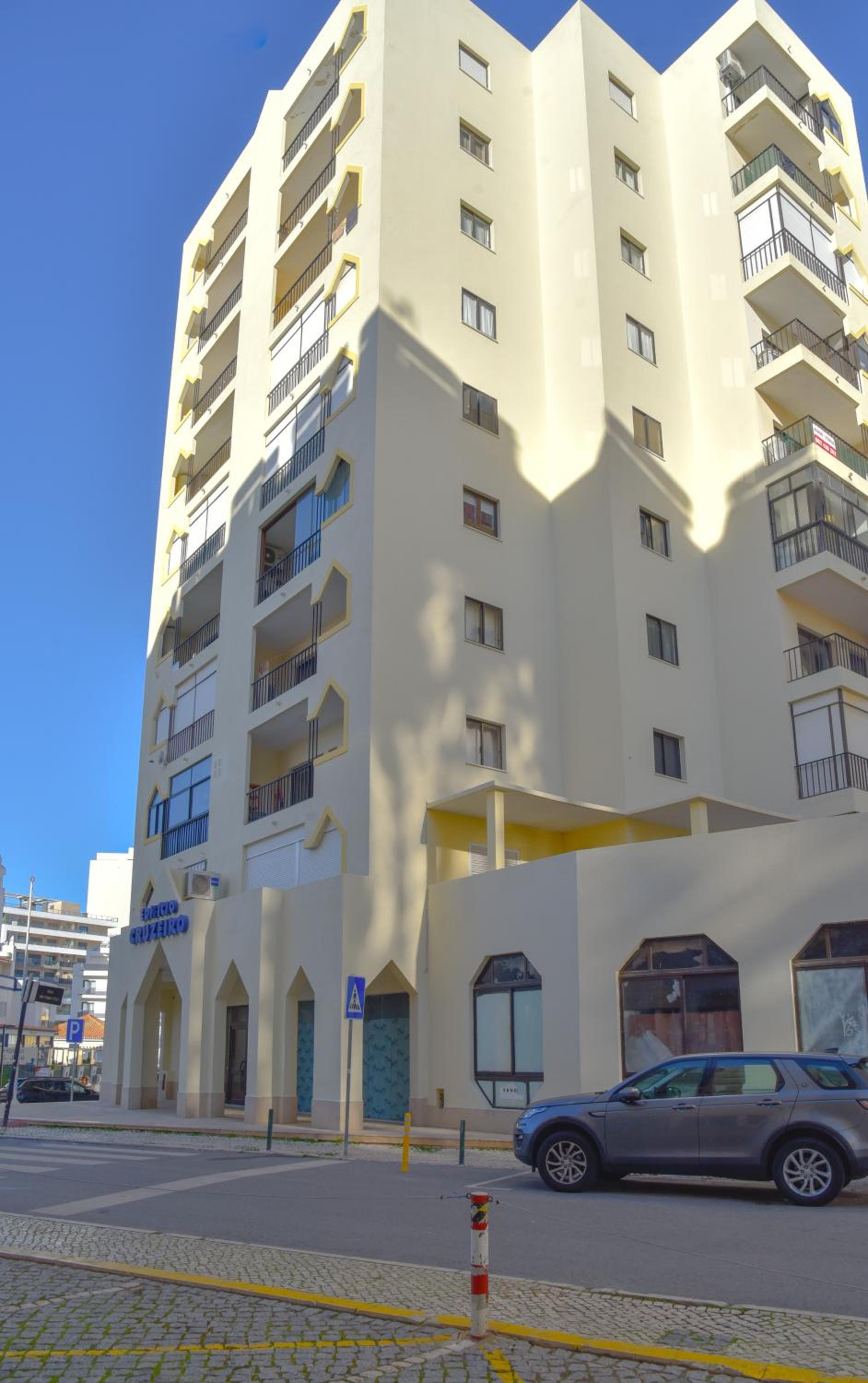 Lovely home Cruzeiro Praia da Rocha view 4