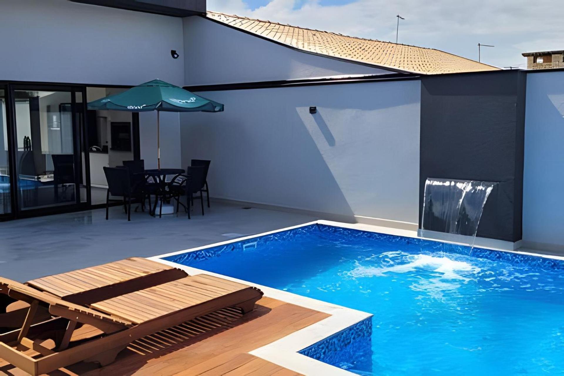 Palmeiras-Izi c/piscina aquecida vista para o mar