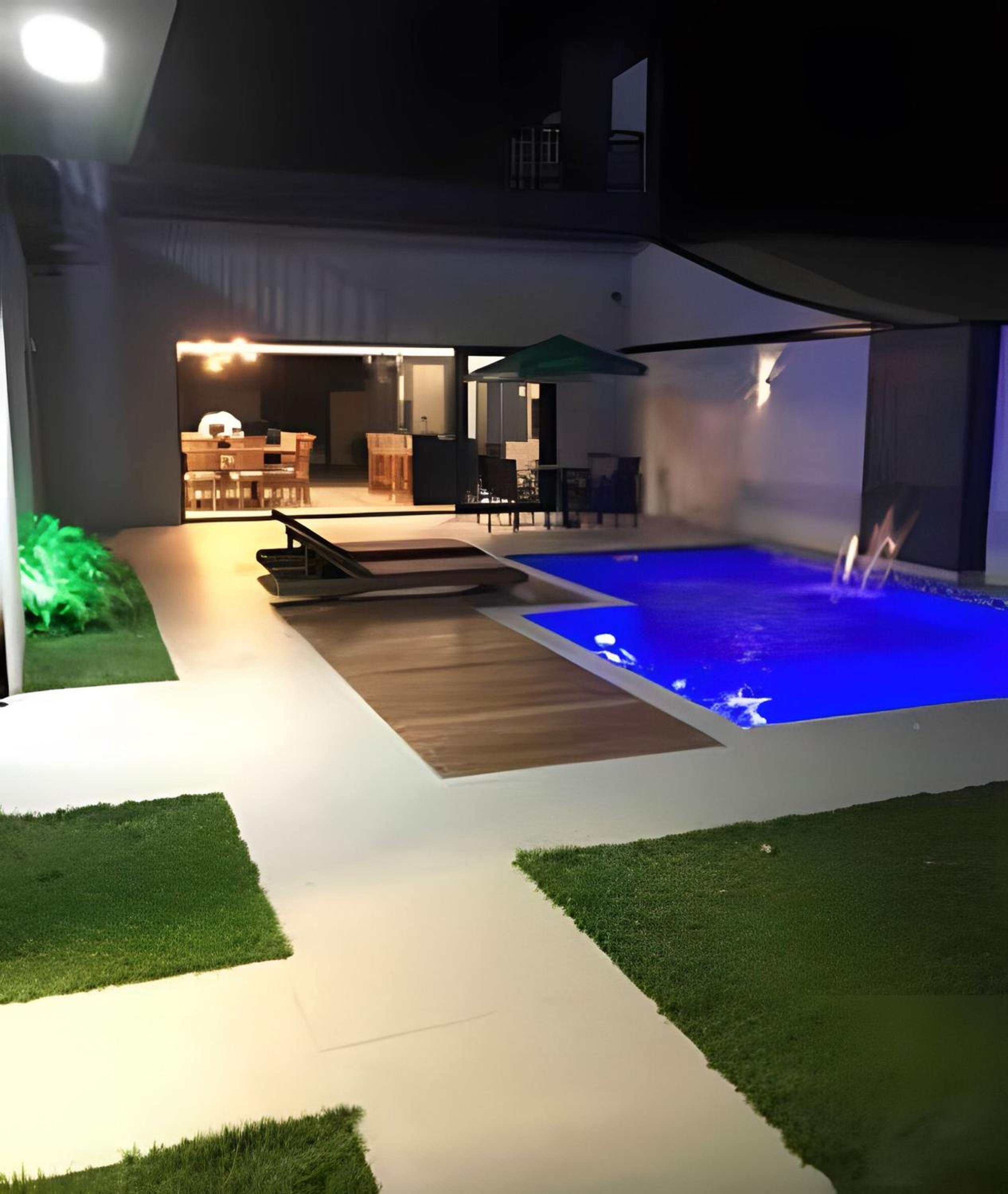 Palmeiras-Izi c/piscina aquecida vista para o mar