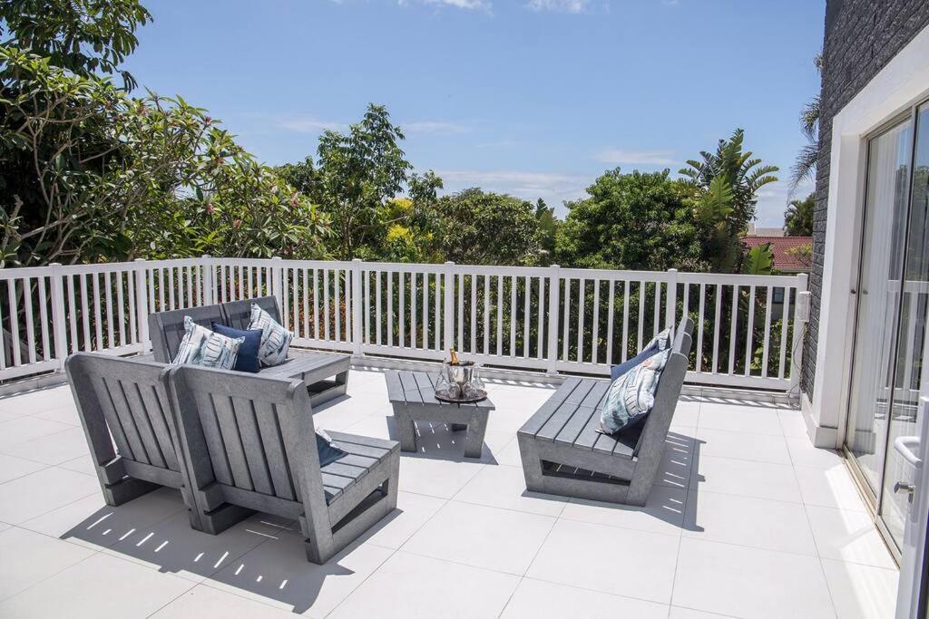 Modern Luxury Beach House view 2