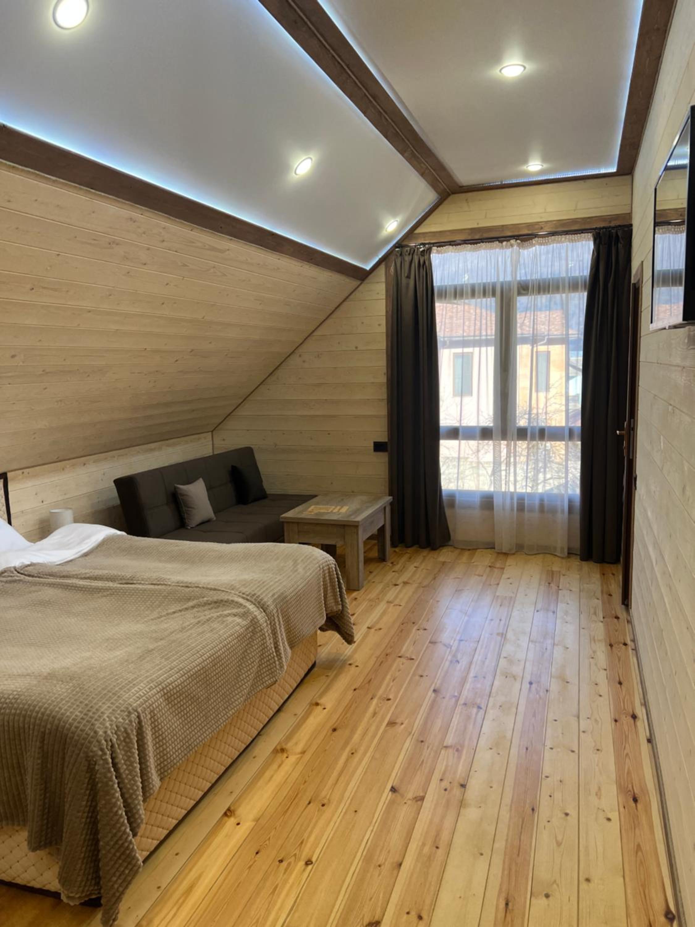 MaRu House