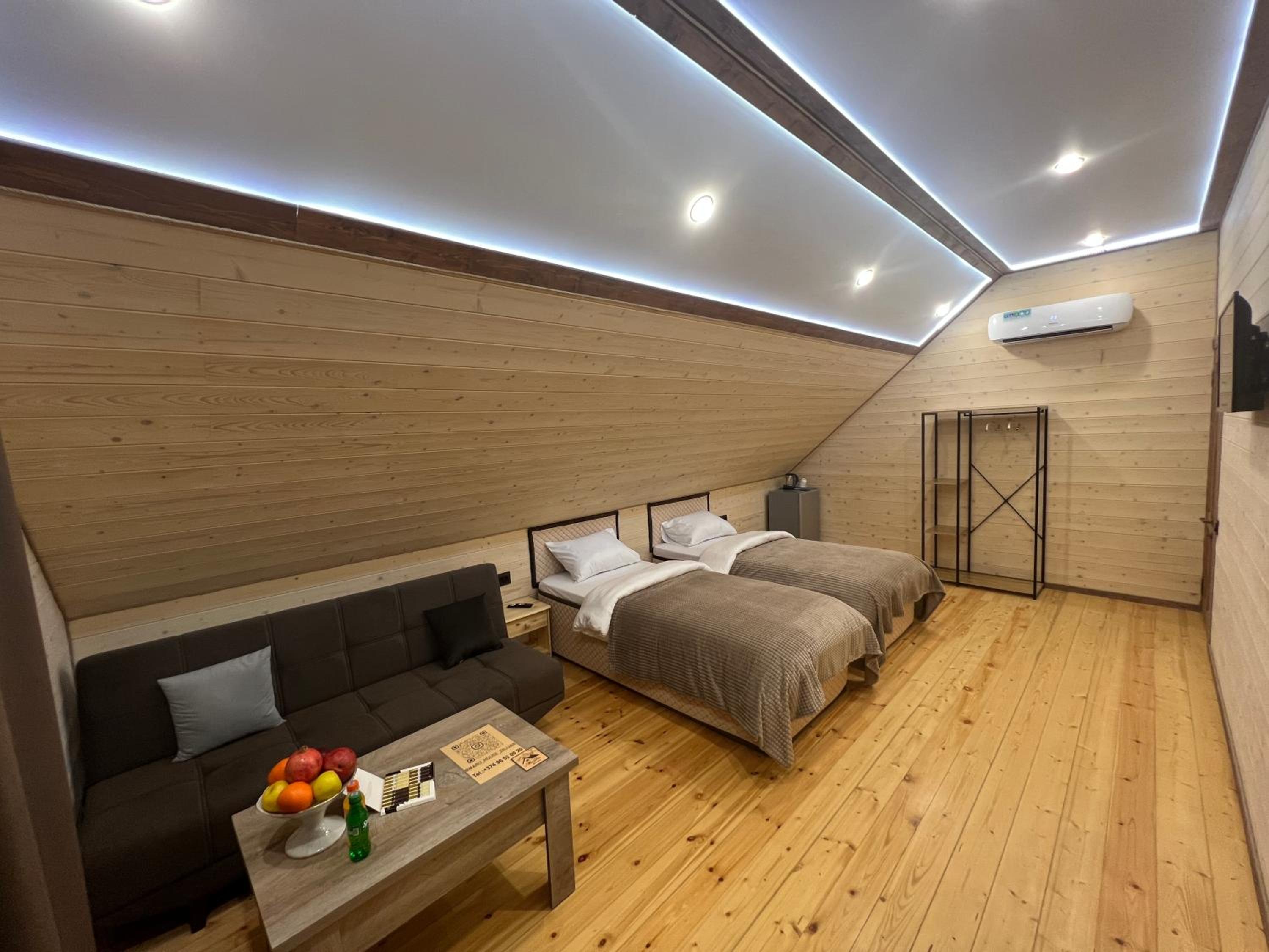 MaRu House