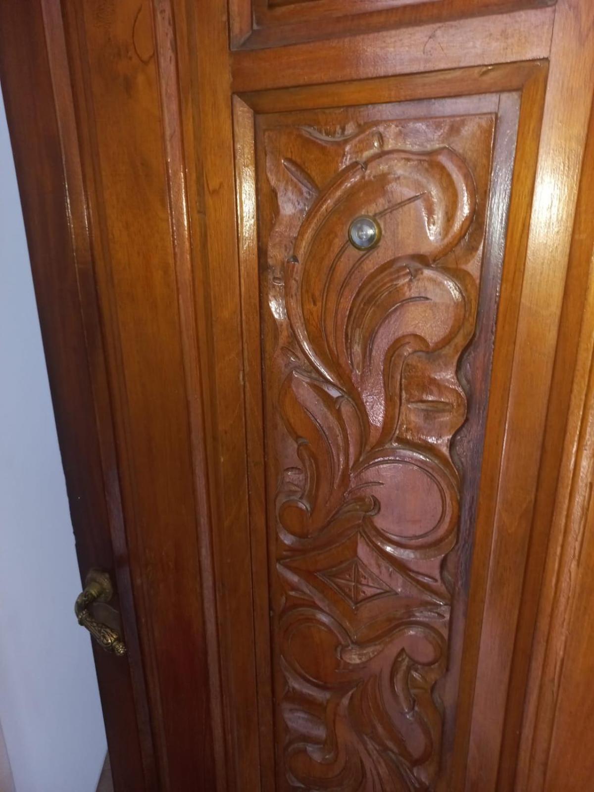 Departamento interno con dos camas individuales