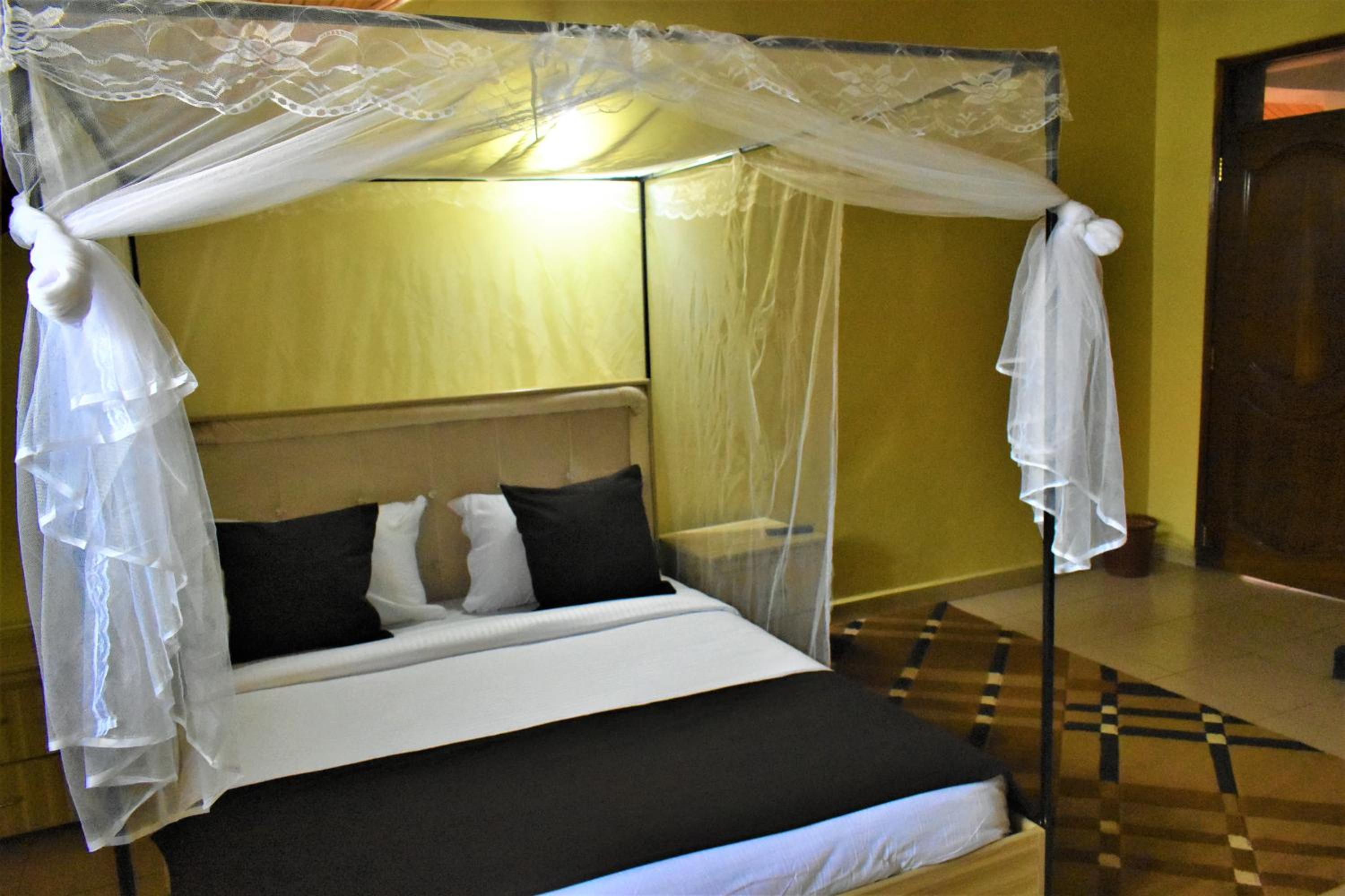 Ezeife Guesthouse