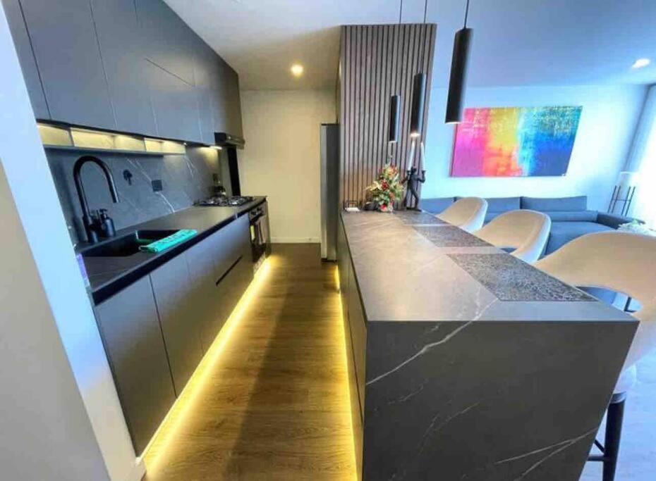 Luxe new Appartament next to Tesoro 28 nights minimal stay 28 noches minimo stadia