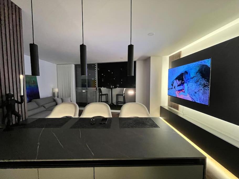 Luxe new Appartament next to Tesoro 28 nights minimal stay 28 noches minimo stadia