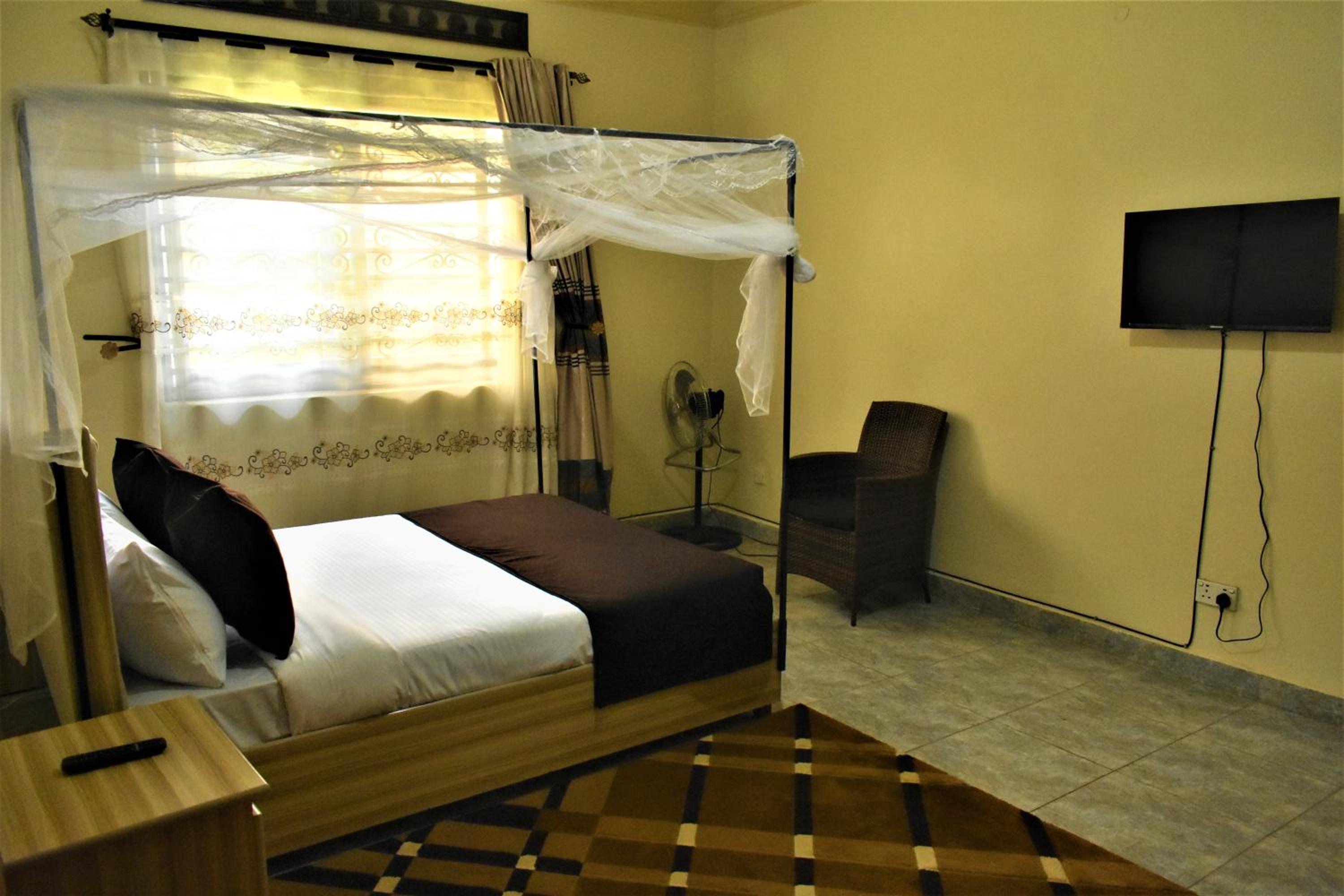 Ezeife Guesthouse