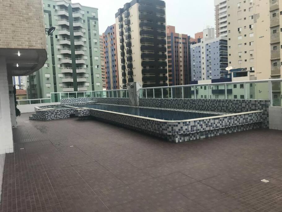 Apto lindo e aconchegante na Praia Grande c/ vista