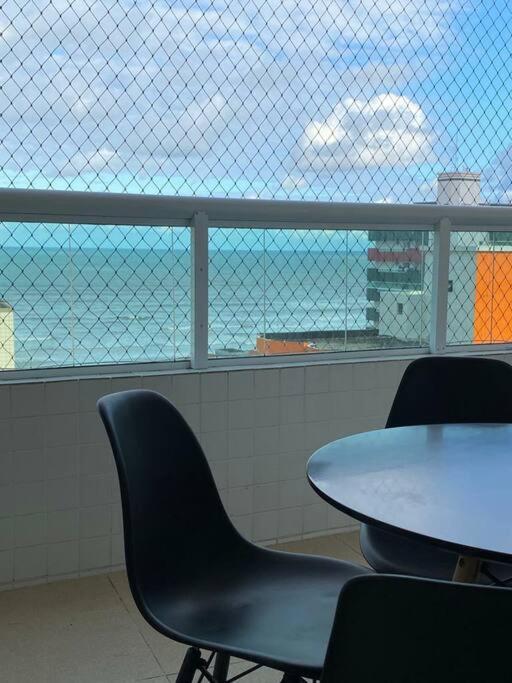 Apto lindo e aconchegante na Praia Grande c/ vista