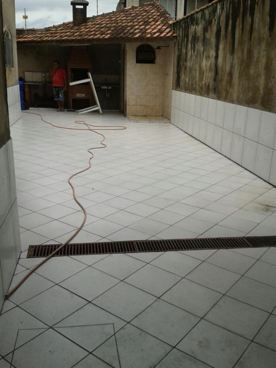 casa com piscina em Peruibe