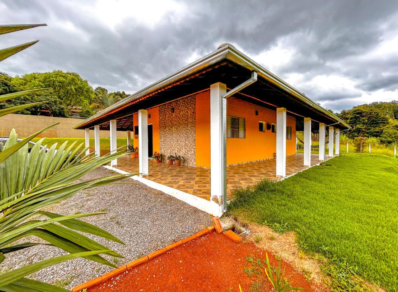 Otima chacara c Wi-Fi e churrasq em Socorro SP