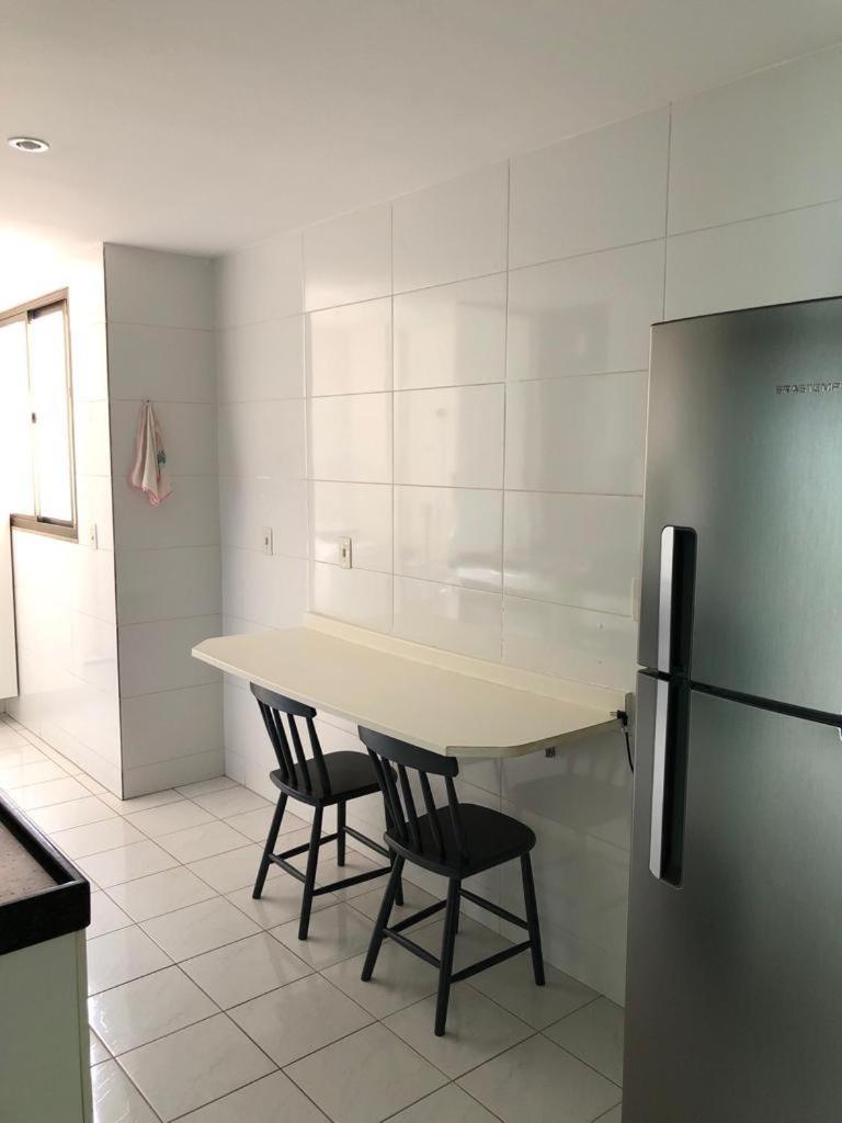 Apartamento para temporada na Praia do Morro - ED GRAAL