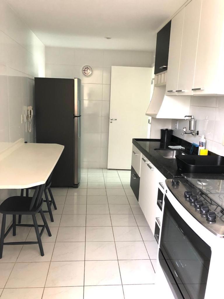 Apartamento para temporada na Praia do Morro - ED GRAAL