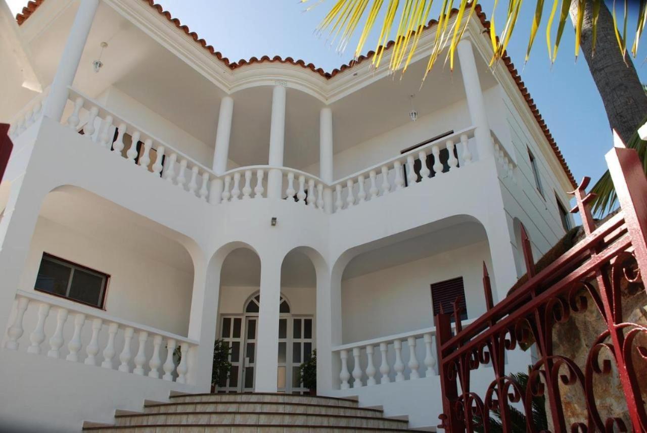 Villa Colonial