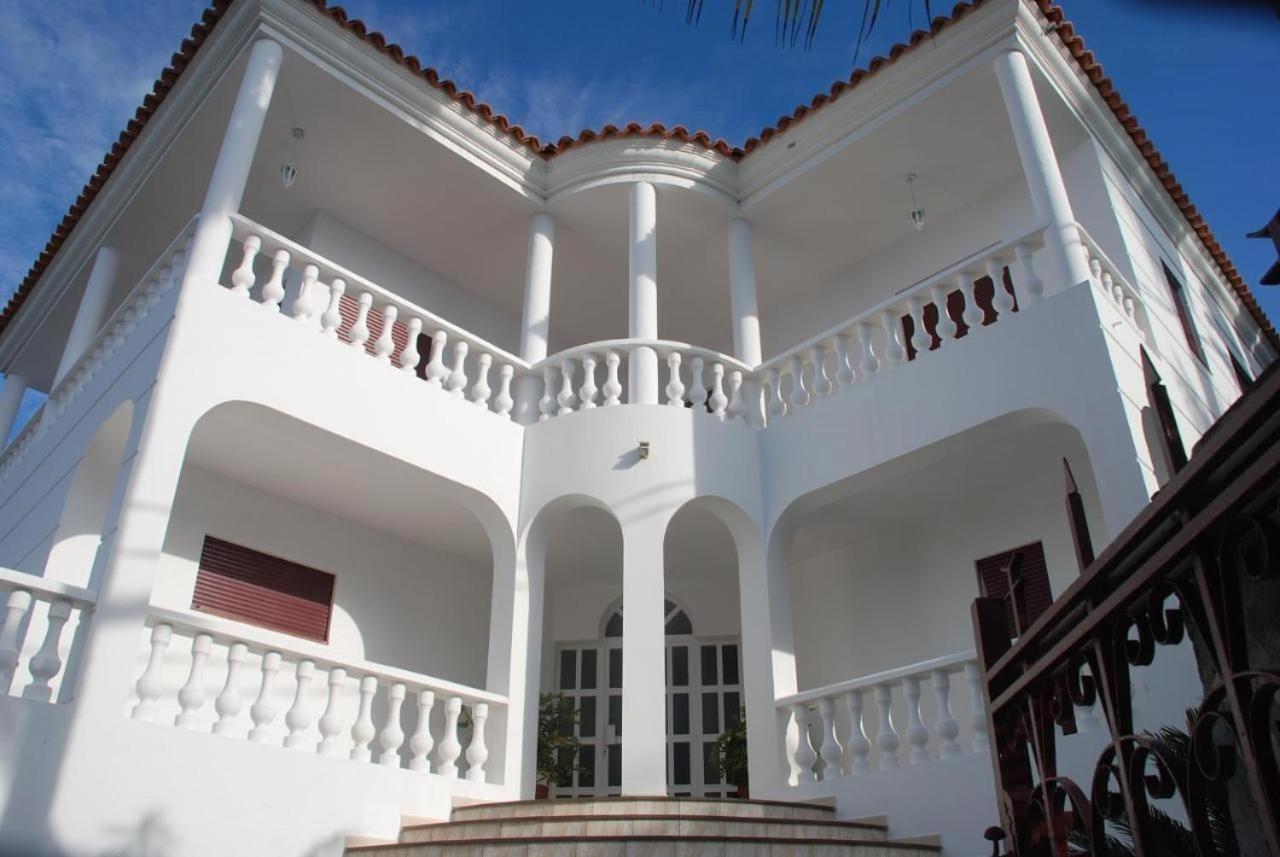 Villa Colonial