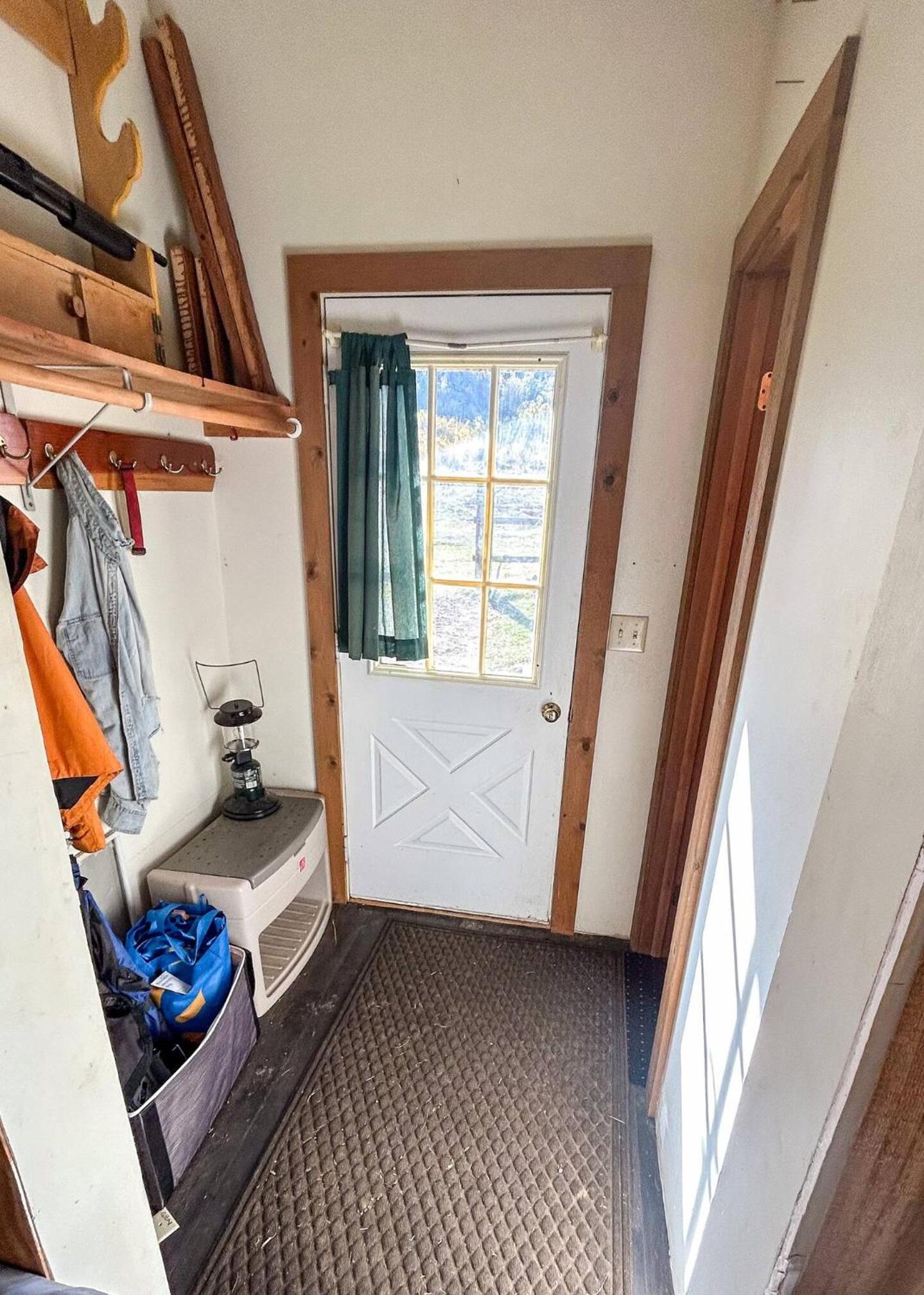 Mountain Made- Main Cabin view 5