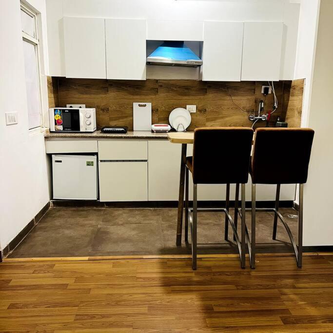 Netflix & Chill Apartment by BuddiesHome