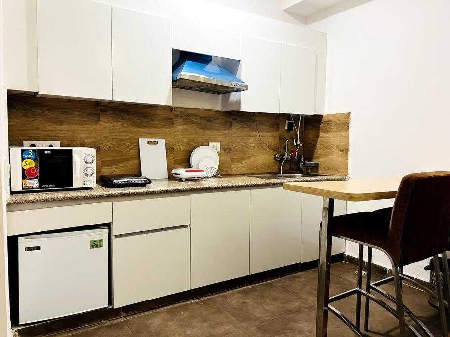Netflix & Chill Apartment by BuddiesHome