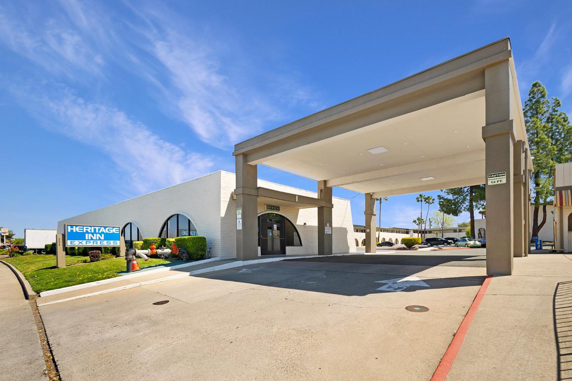Sacramento Vacations - Heritage Inn Express Roseville - Property Image 2