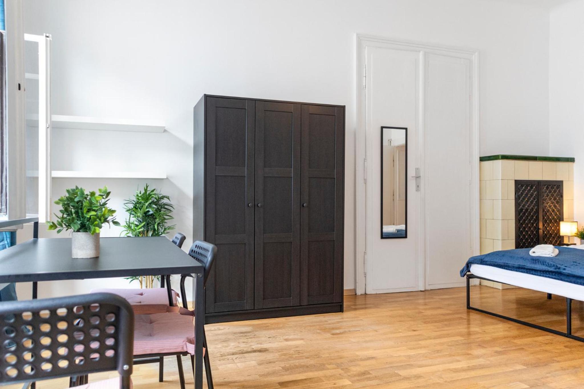 Spacious 3BR shared Apt. Comfortable and Roomy