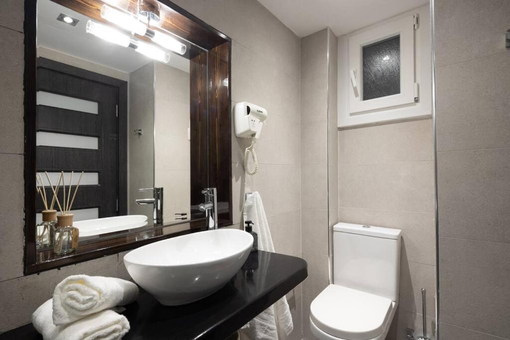 Nefeli boutique city Suite view 2