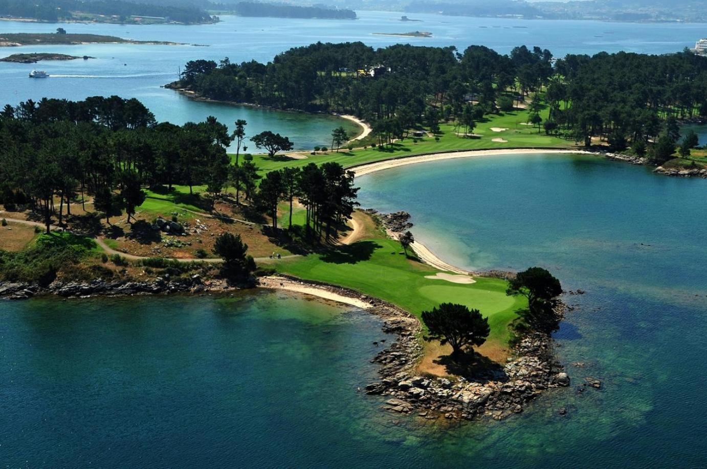 Lanzada Apartments photo 3