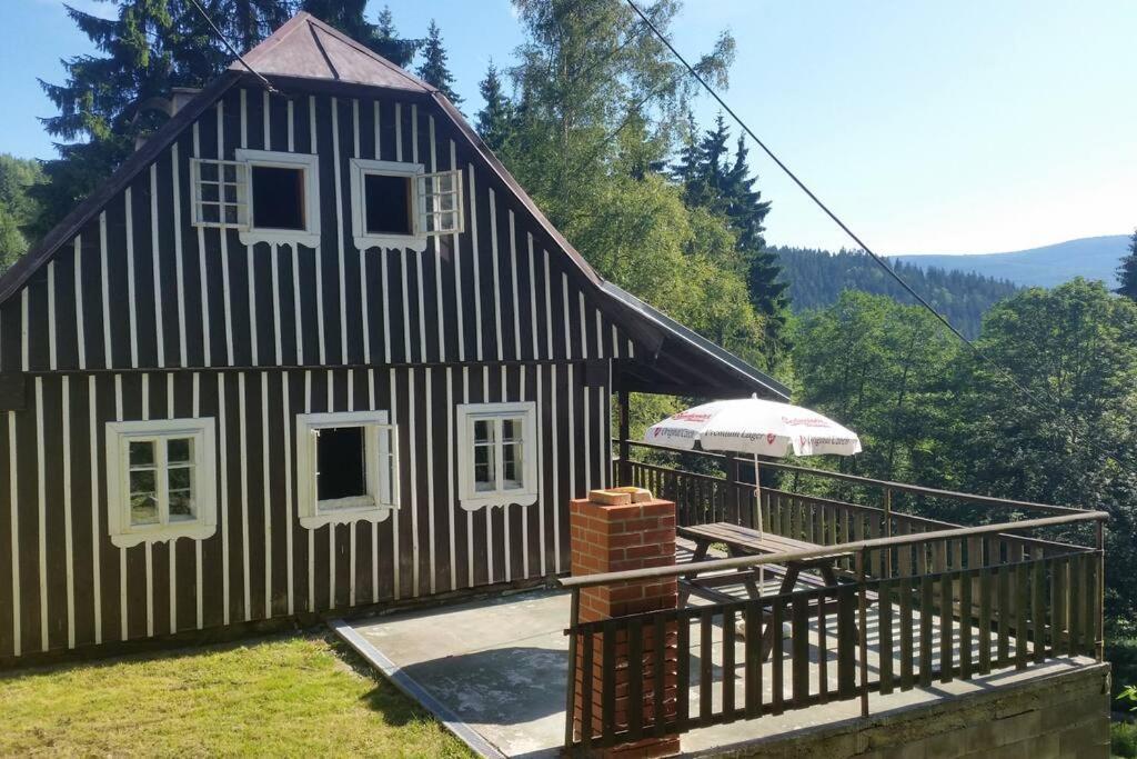 Stylová roubená chalupa Jizerské hory