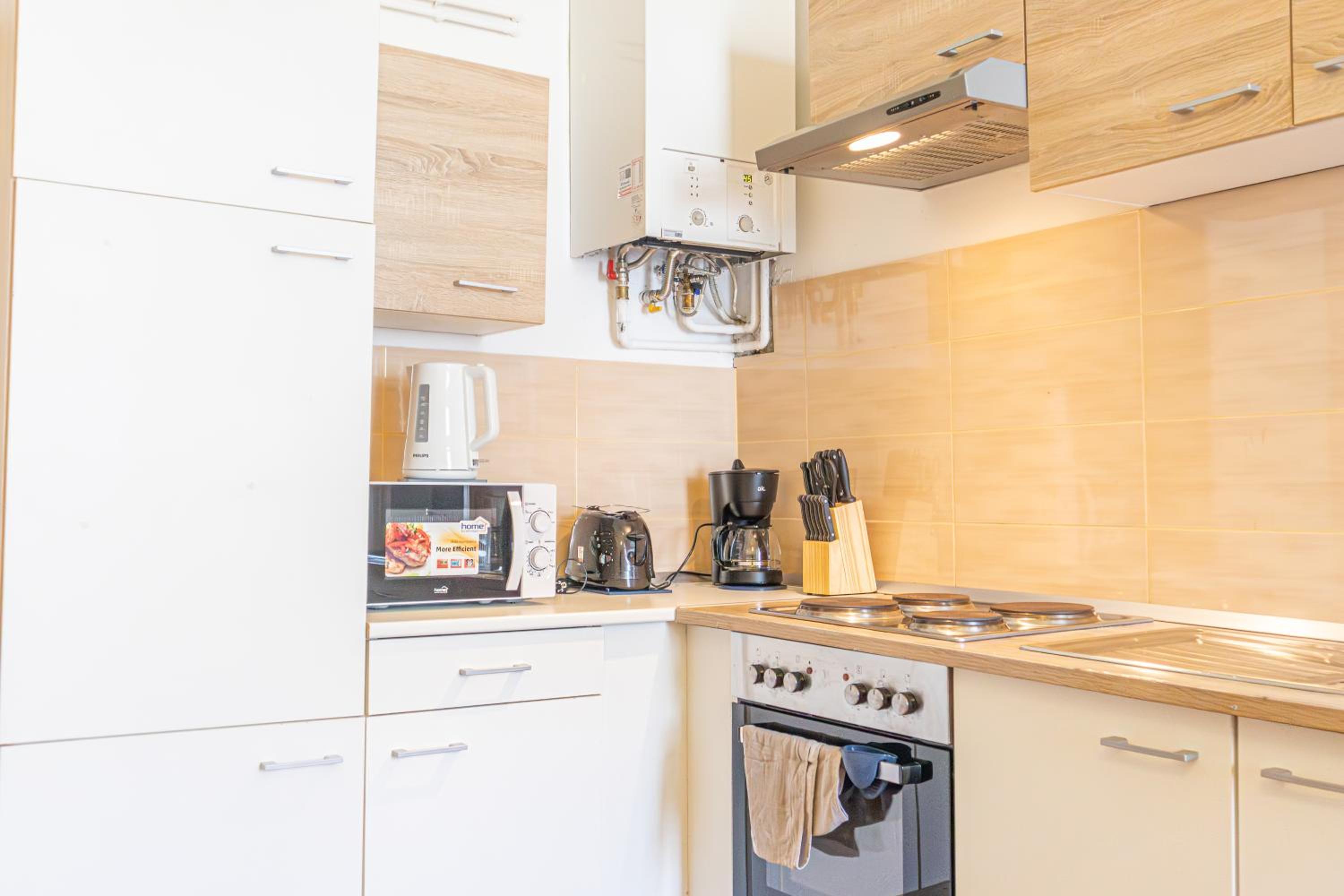 Spacious 3BR shared Apt. Comfortable and Roomy