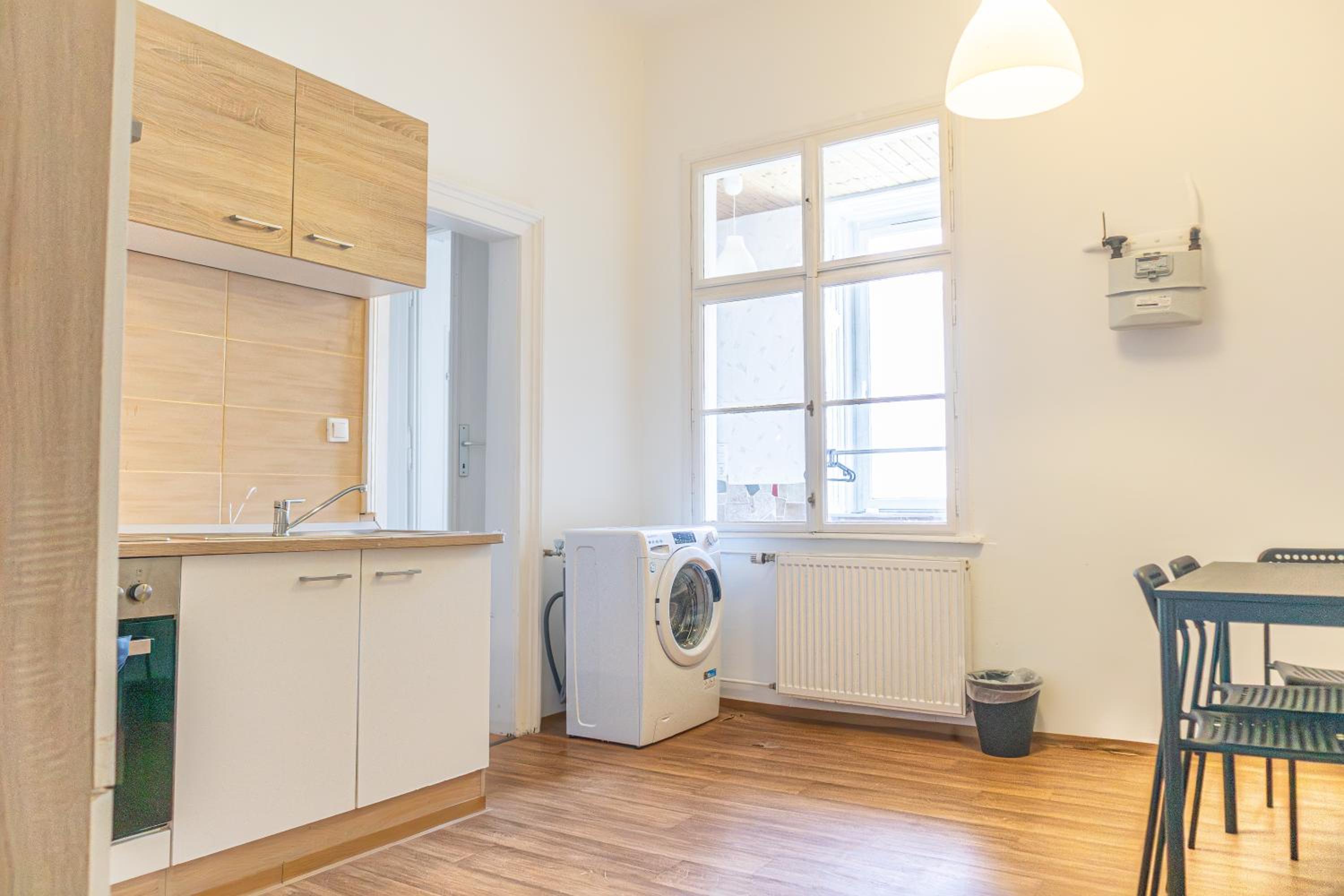 Spacious 3BR shared Apt. Comfortable and Roomy