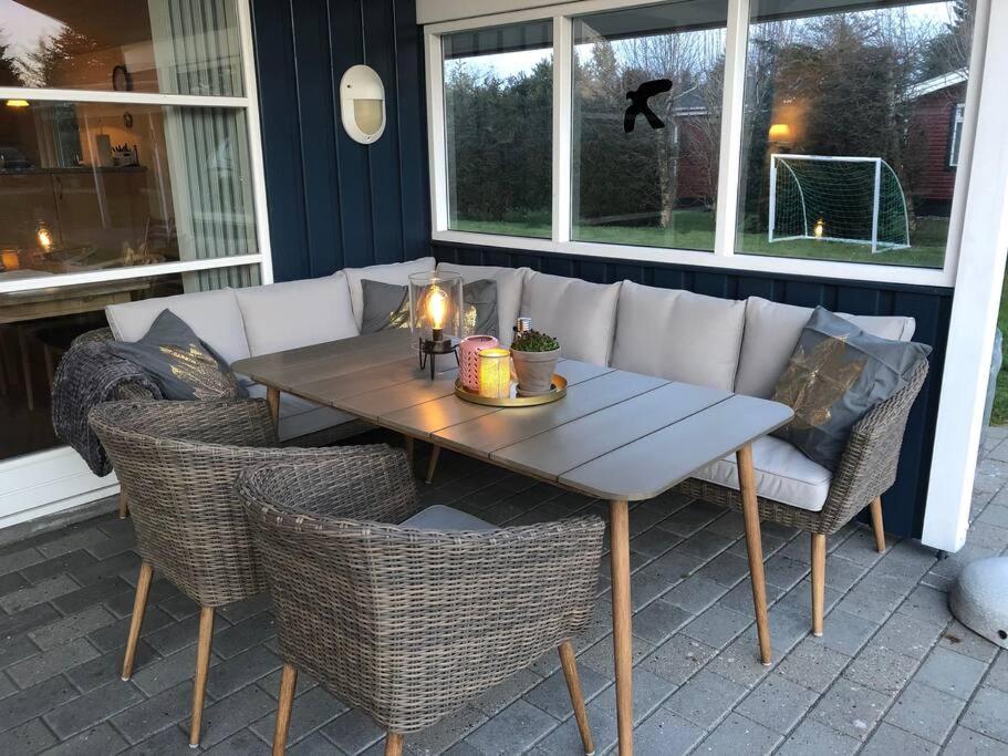 Lækkert sommerhus i gåafstand til by og strand