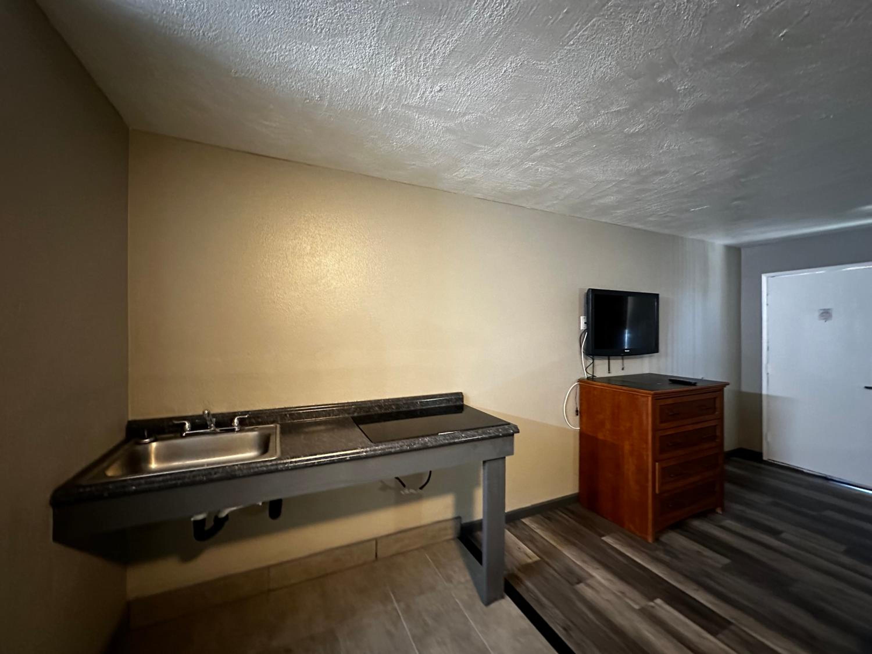 Sunpark Inn & Suites