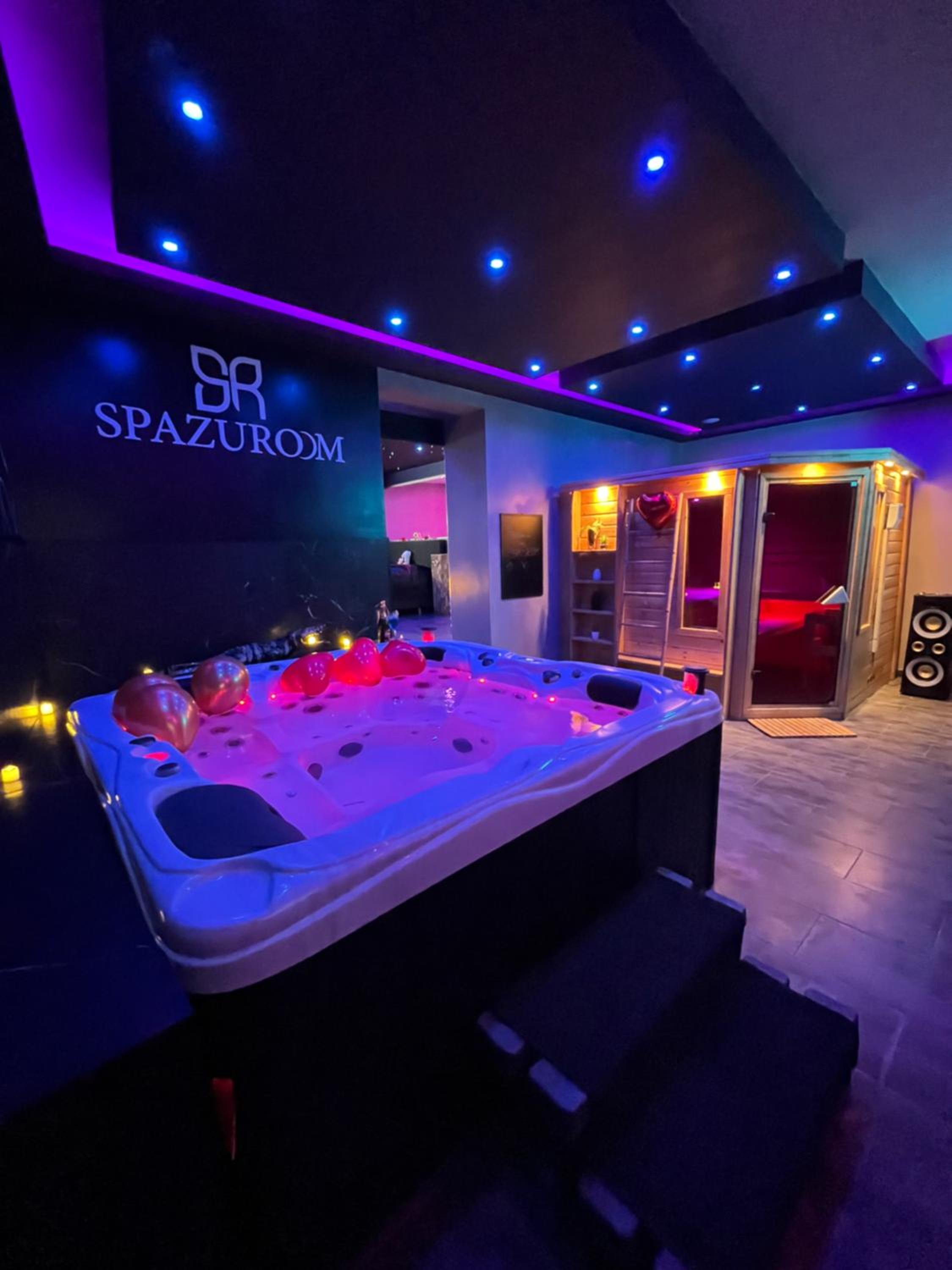 Spazuroom Luxury Suite