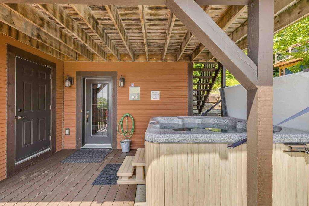 The Chalet In The Mountain - 10A