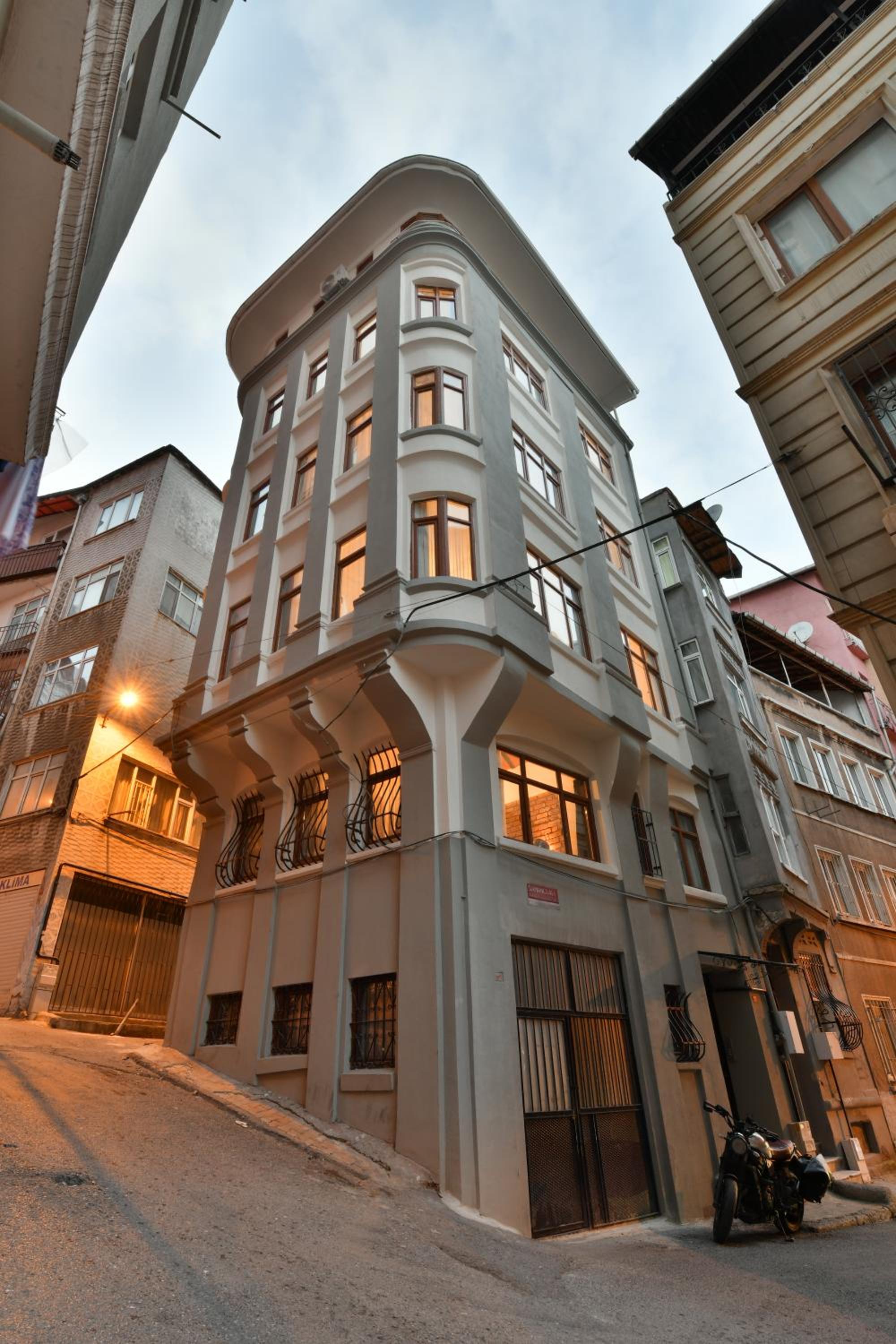 Hayyam House / Heart of Taksim
