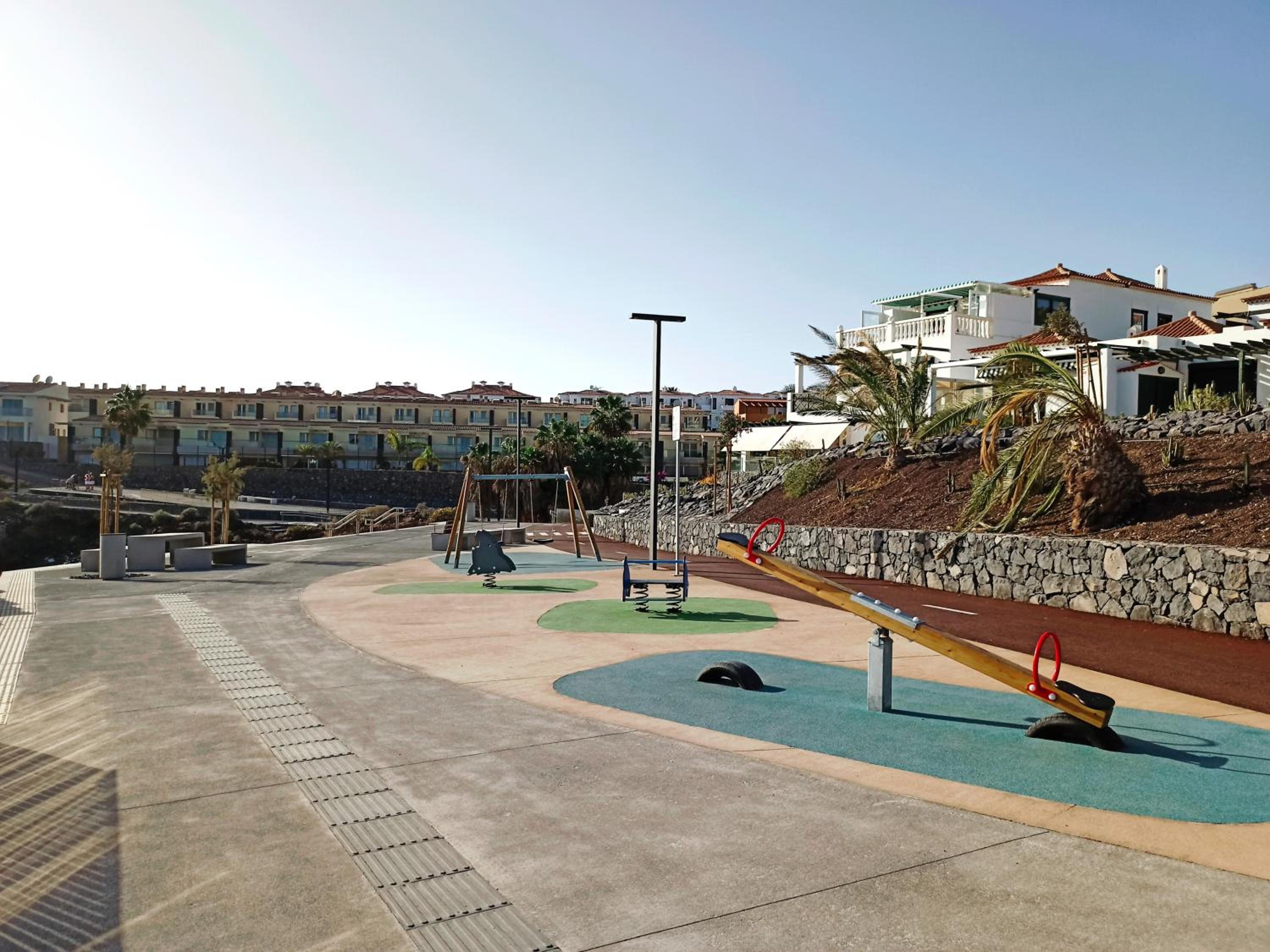 Scorpio Golf Apartment