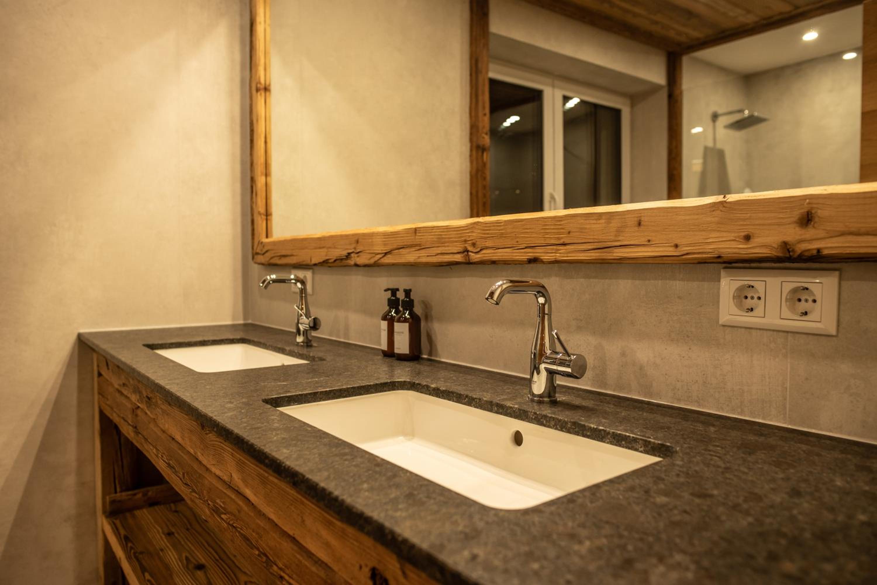 Edelweiss Lodge