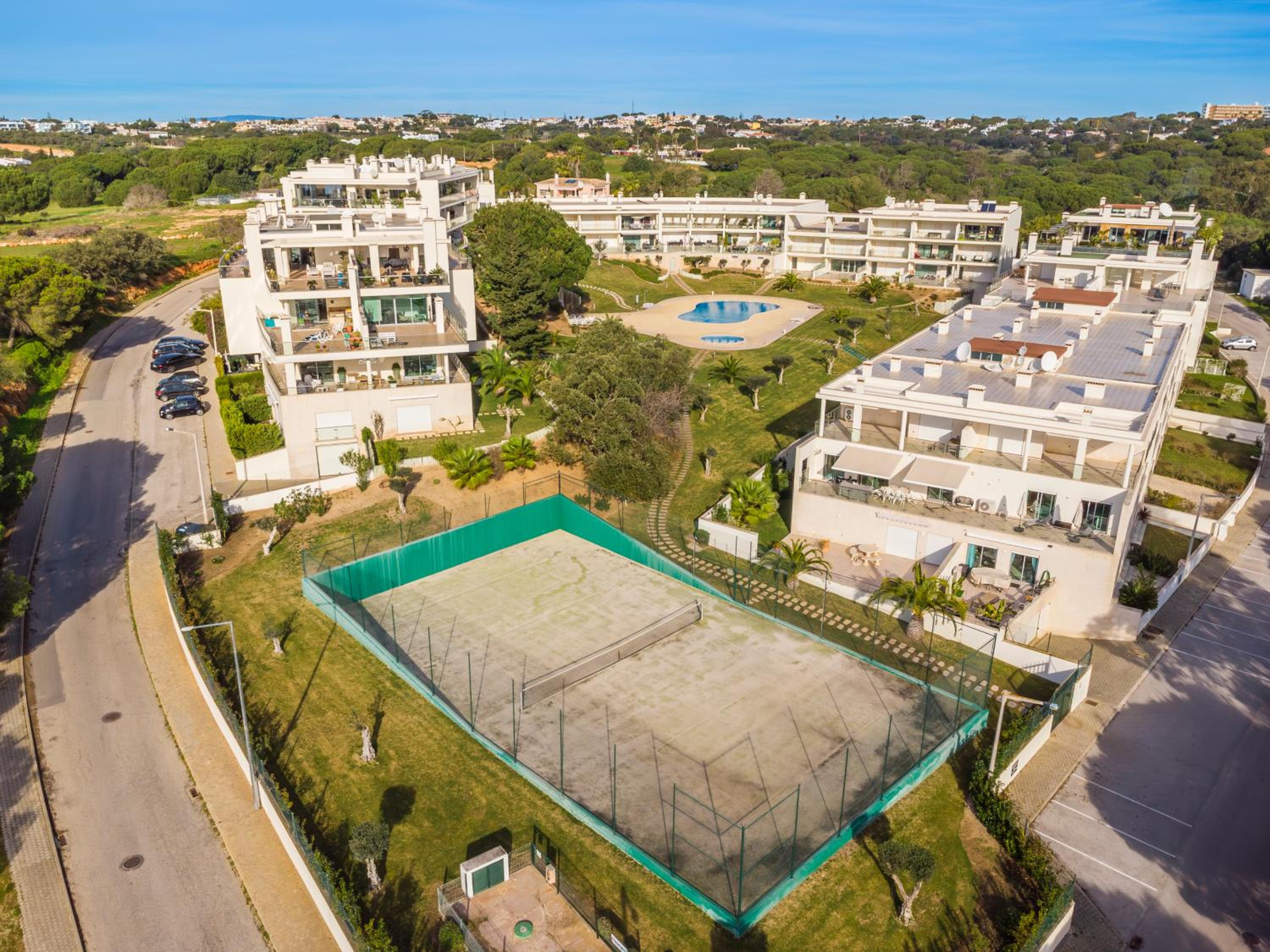 Balaia Residense Penthouse 2 Bedroom Apartment with Pool view 3