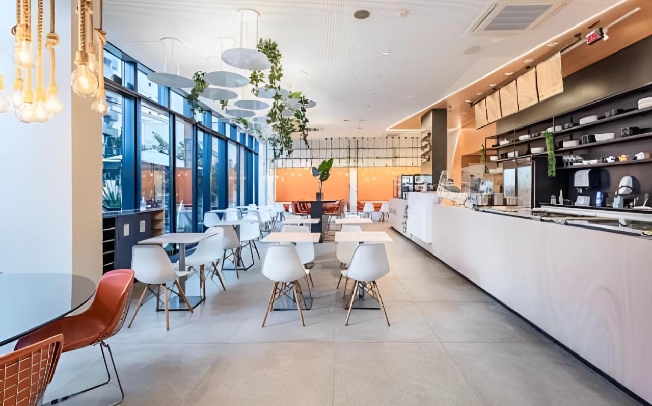 Studio Helbor Stay Batel - Sofisticação, Conforto, Localização e Vista Privilegiada