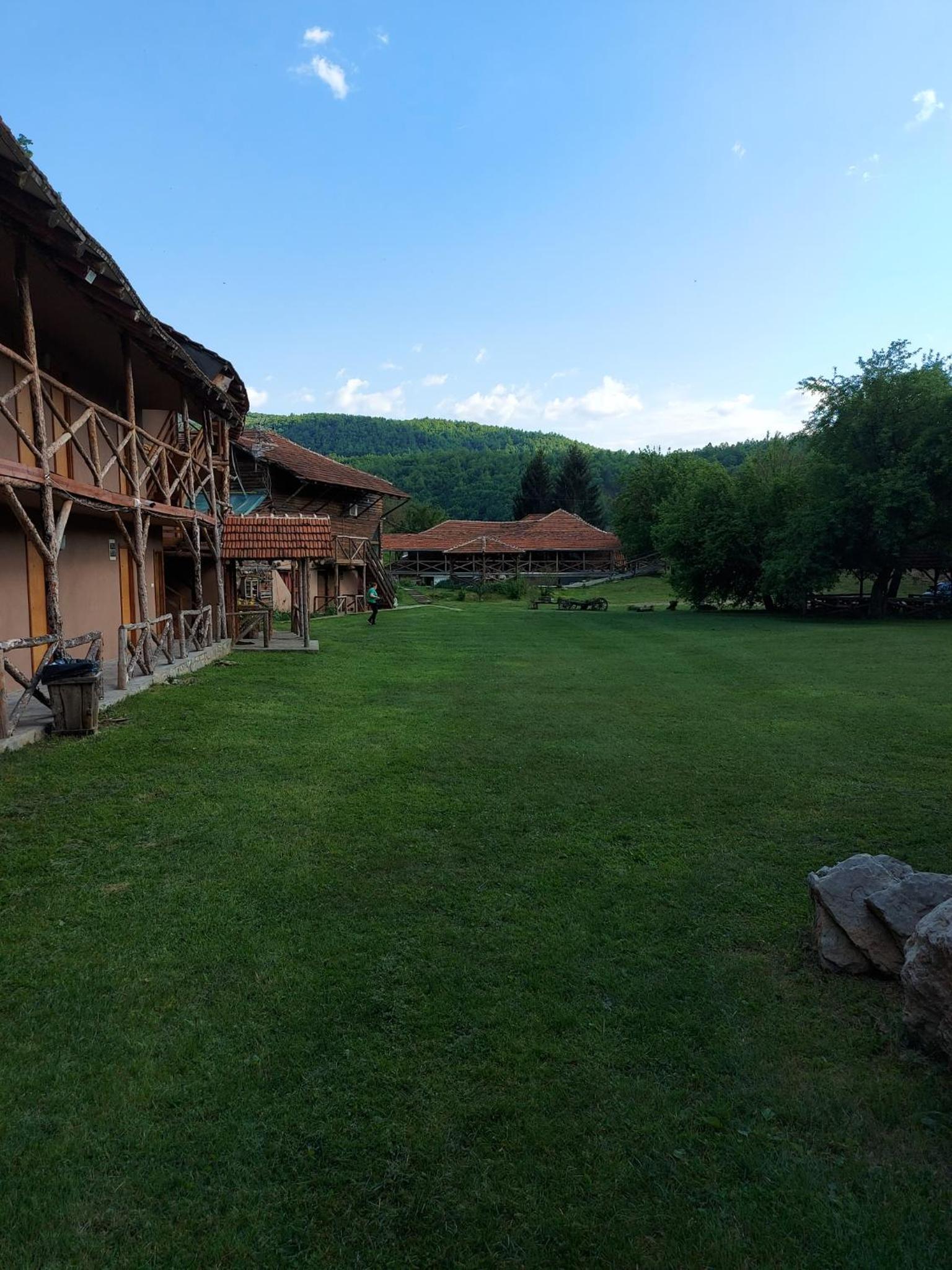 Photo 28