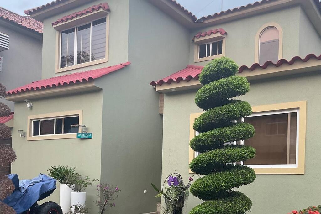 Villa-Portal al Sol, vía a la Costa, Guayaquil-EC